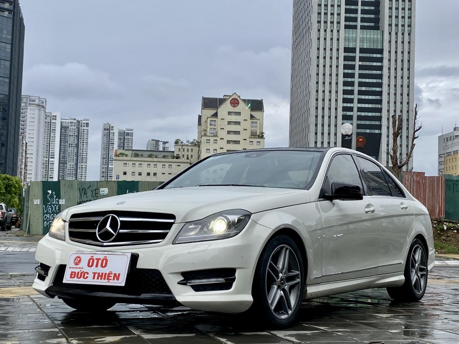 MERCEDES C300 ĐÁNH GIÁ TIỆN NGHI VÀ NHỮNG ƯU NHƯỢC ĐIỂM CỦA DÒNG XE NÀY   Eucartech